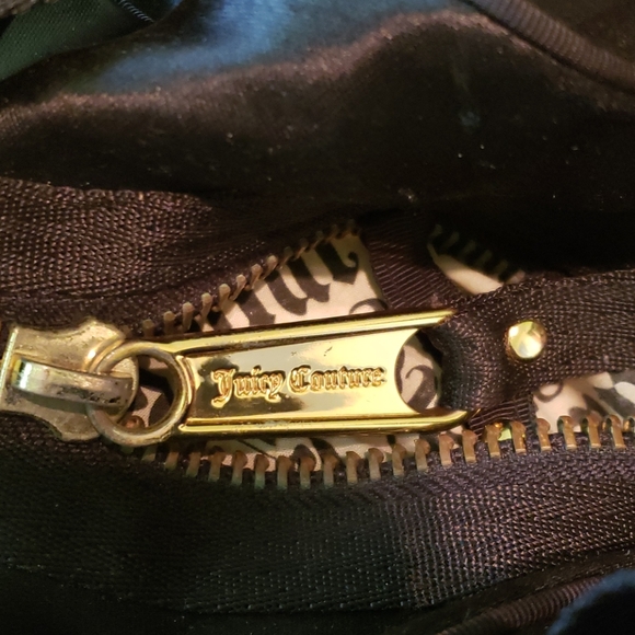 JUICY COUTURE SEATBELT PURSE - Picture 7 of 12